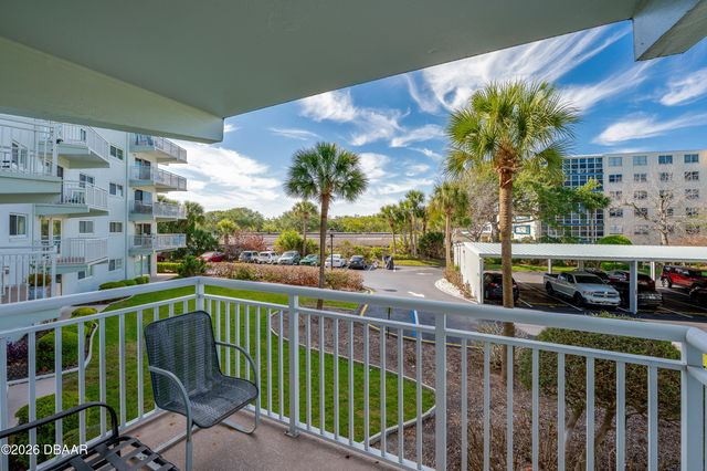 100 Silver Beach Ave Apt 308, Daytona Beach, FL 32118