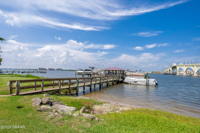 100 Silver Beach Ave Apt 308, Daytona Beach, FL 32118