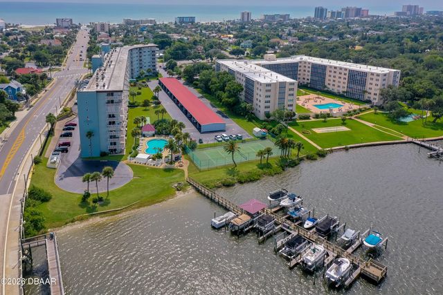 100 Silver Beach Ave Apt 308, Daytona Beach, FL 32118