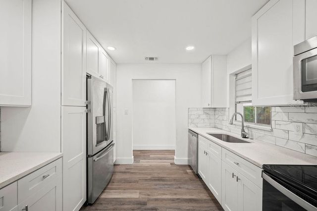 5925 HILLTOP LANE W, Lakeland, FL 33809