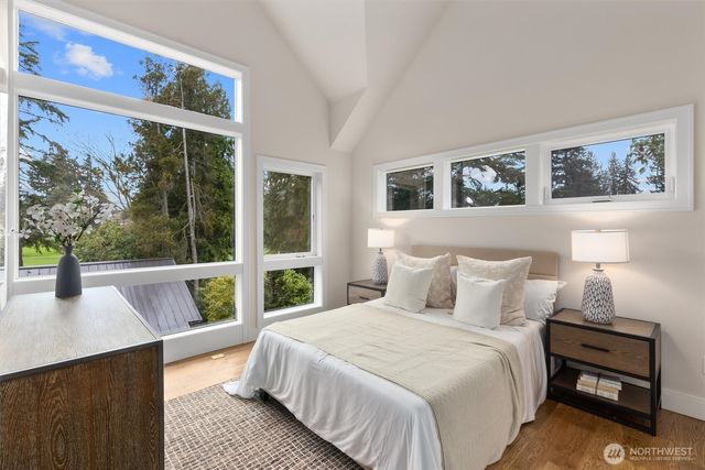 1427 Woodrow Place E, Seattle, WA 98112