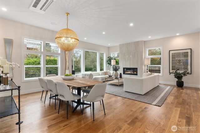 1427 Woodrow Place E, Seattle, WA 98112