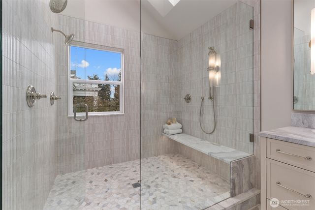 1427 Woodrow Place E, Seattle, WA 98112