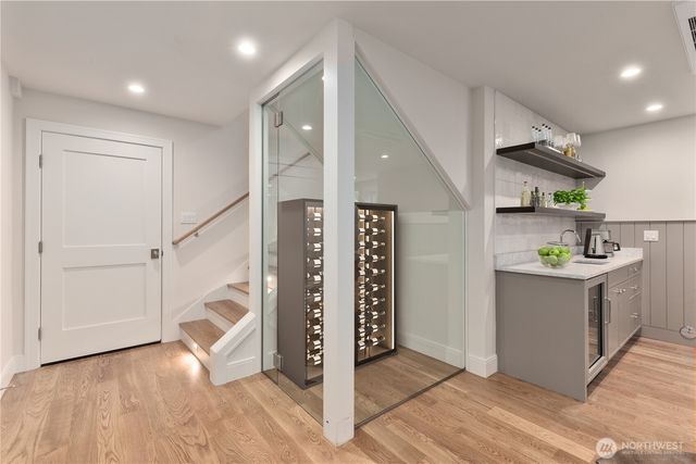 1427 Woodrow Place E, Seattle, WA 98112