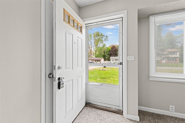 20480 Mada Avenue, Southfield, MI 48075
