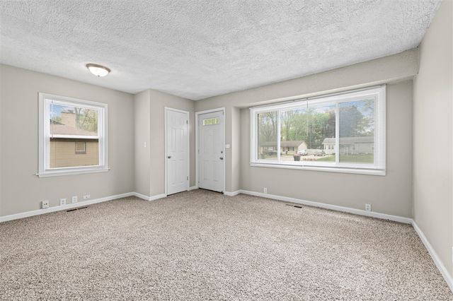 20480 Mada Avenue, Southfield, MI 48075