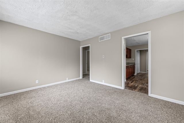 20480 Mada Avenue, Southfield, MI 48075