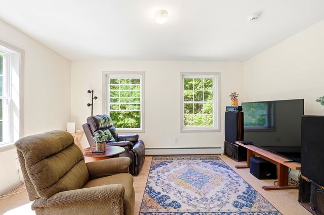 94 Prescott Road, Pittsfield, NH 03263