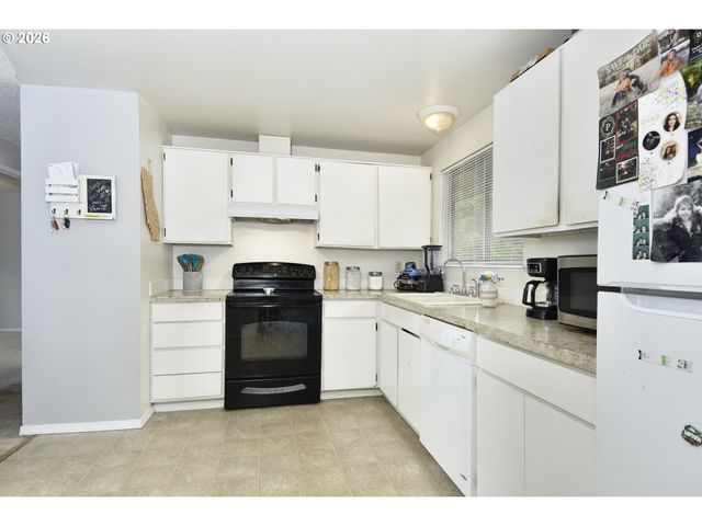 2182 Sw BRIXTON Pl, Gresham, OR 97080