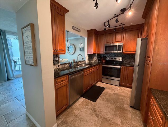 5541 LA PUERTA DEL SOL BOULEVARD S 317, St Petersburg, FL 33715