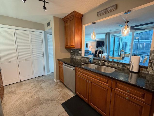 5541 LA PUERTA DEL SOL BOULEVARD S 317, St Petersburg, FL 33715