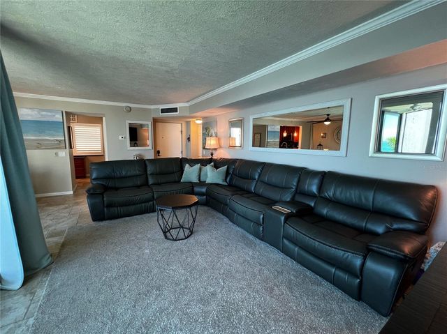 5541 LA PUERTA DEL SOL BOULEVARD S 317, St Petersburg, FL 33715