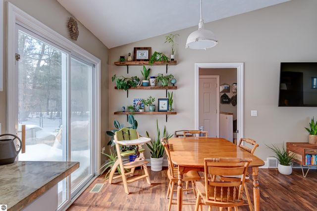 6107 Jeffrey Place, Grawn, MI 49637