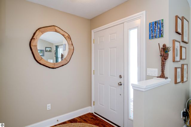 6107 Jeffrey Place, Grawn, MI 49637