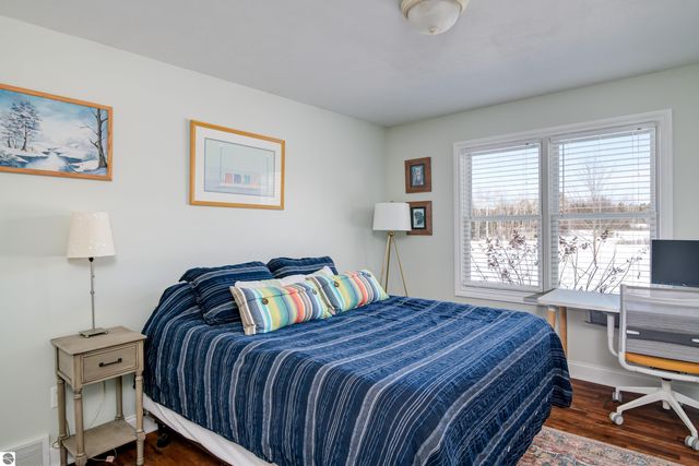 6107 Jeffrey Place, Grawn, MI 49637