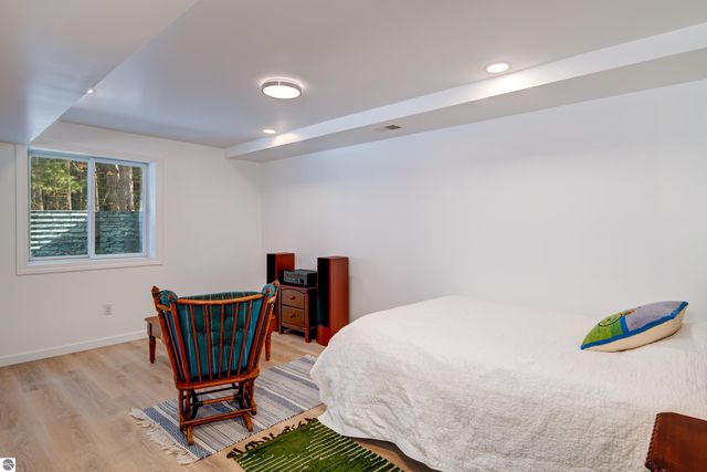 6107 Jeffrey Place, Grawn, MI 49637