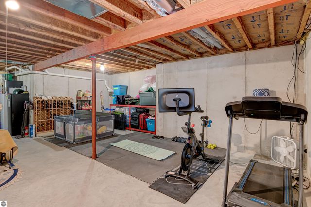 6107 Jeffrey Place, Grawn, MI 49637