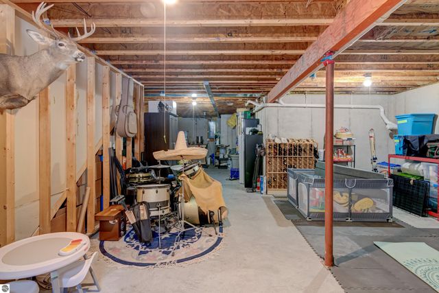 6107 Jeffrey Place, Grawn, MI 49637