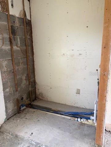 2703 S SHINE AVENUE, Orlando, FL 32806