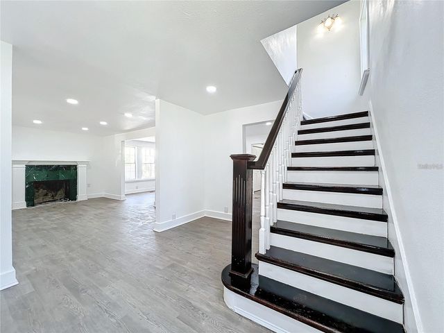 2703 S SHINE AVENUE, Orlando, FL 32806