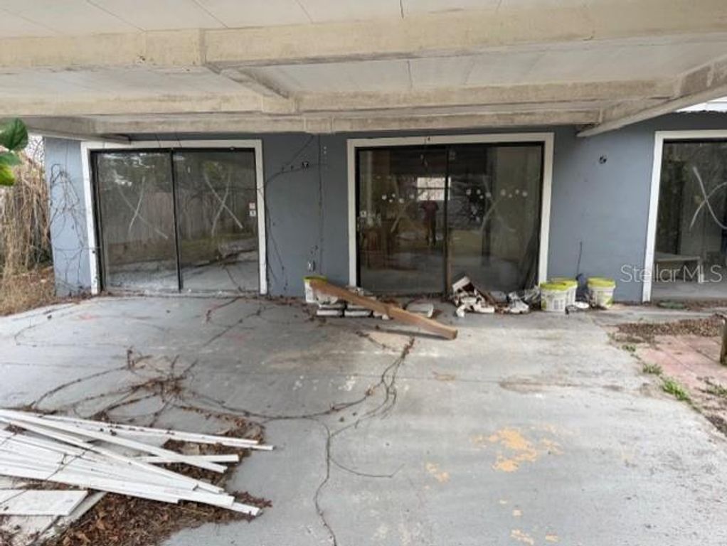 Image 49 of property listing at 2703 S SHINE AVENUE, Orlando, FL 32806