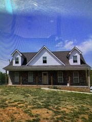 282 Wheel Rd, Shelbyville, TN 37160