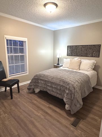 181 Duke Rd, Dickson, TN 37055