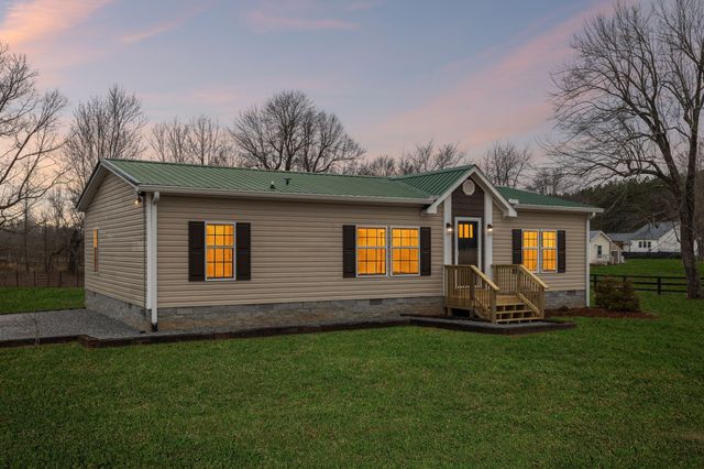 181 Duke Rd, Dickson, TN 37055