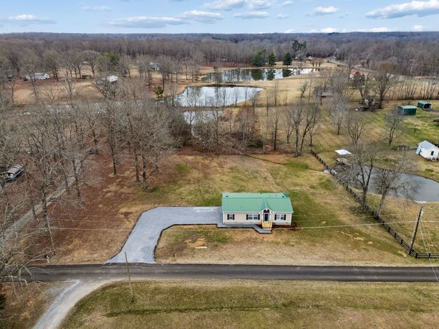 181 Duke Rd, Dickson, TN 37055