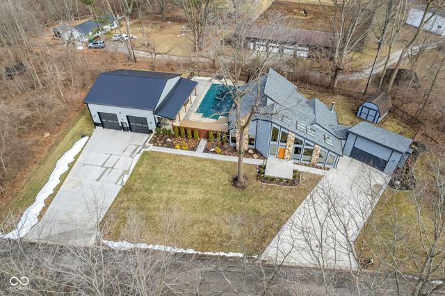 785 Pineview Drive, Zionsville, IN 46077