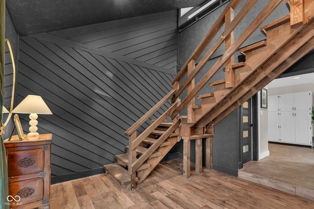 785 Pineview Drive, Zionsville, IN 46077