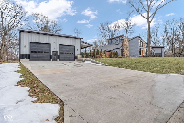 785 Pineview Drive, Zionsville, IN 46077