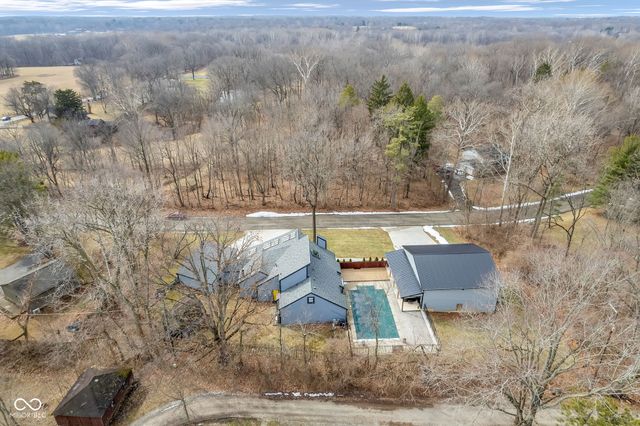 785 Pineview Drive, Zionsville, IN 46077