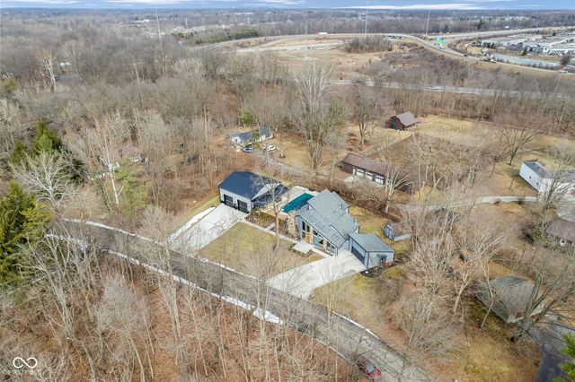 785 Pineview Drive, Zionsville, IN 46077