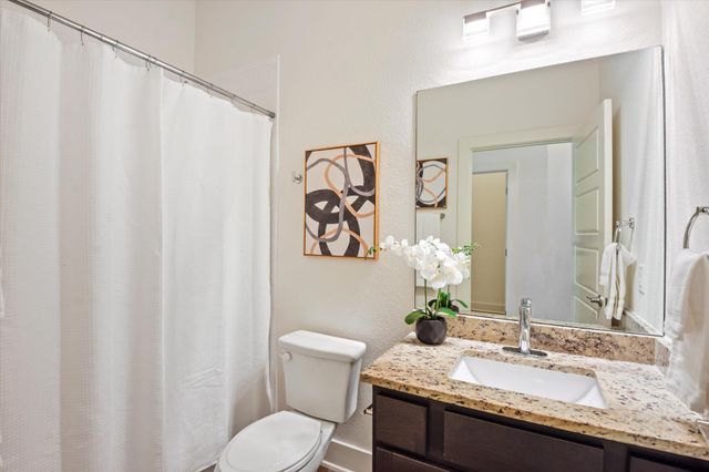 924 Centerra Hills CIR, Round Rock, TX 78665