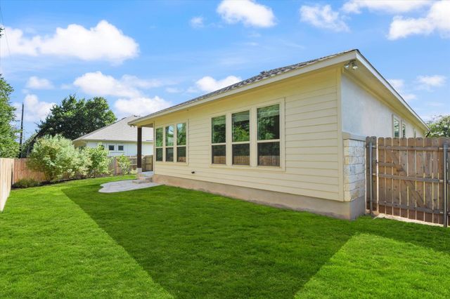 924 Centerra Hills CIR, Round Rock, TX 78665