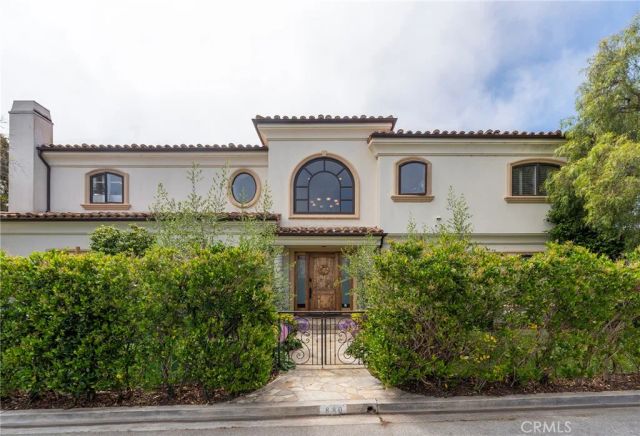 880 11th, Manhattan Beach, CA 90266