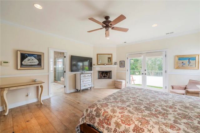 880 11th, Manhattan Beach, CA 90266