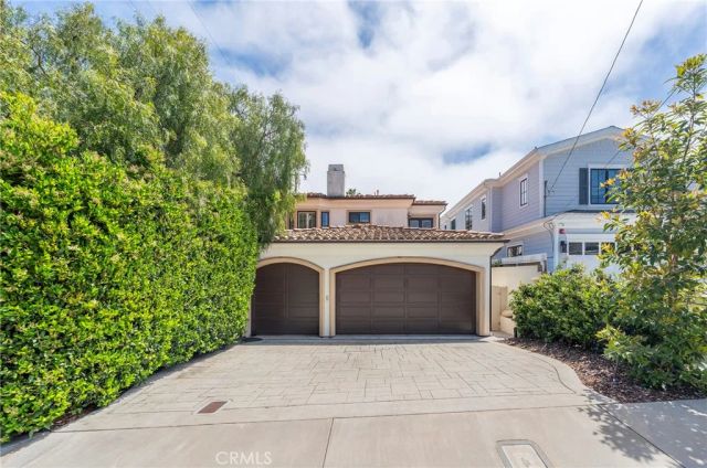 880 11th, Manhattan Beach, CA 90266