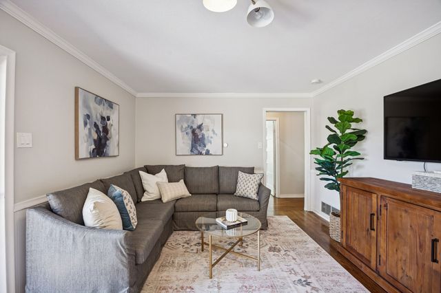 9646 Livenshire Drive, Dallas, TX 75238