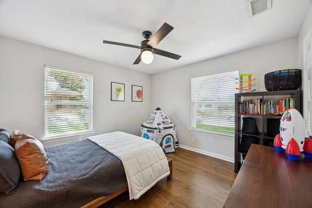 9646 Livenshire Drive, Dallas, TX 75238