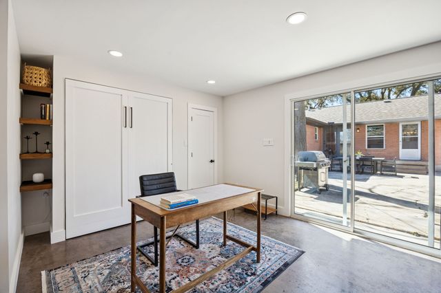 9646 Livenshire Drive, Dallas, TX 75238