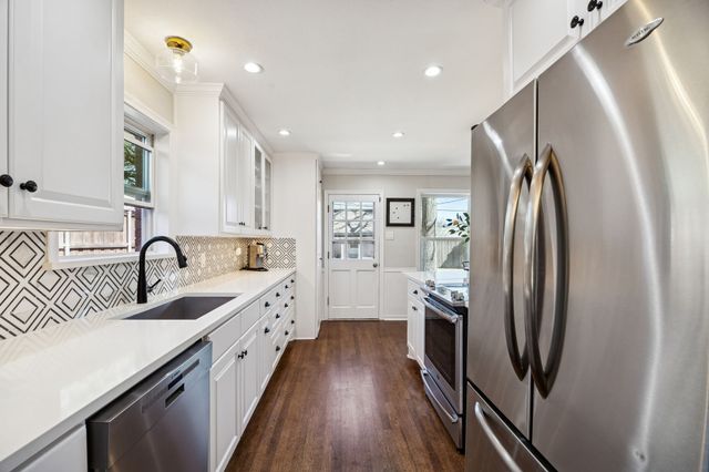 9646 Livenshire Drive, Dallas, TX 75238