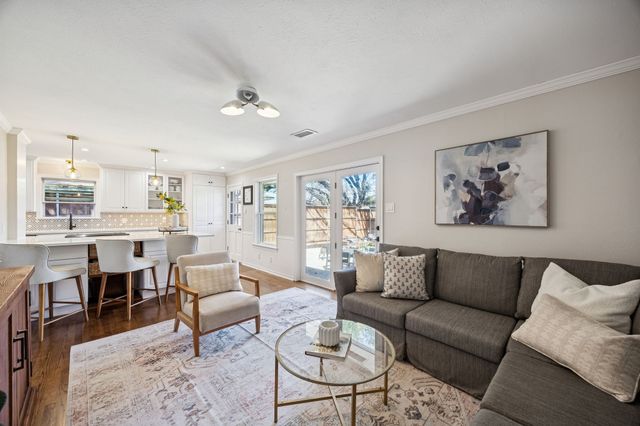 9646 Livenshire Drive, Dallas, TX 75238