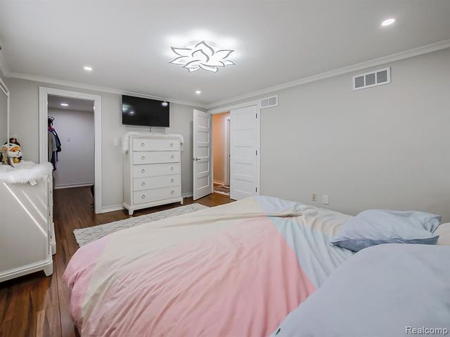 2196 Niagara drive Drive, Troy, MI 48083