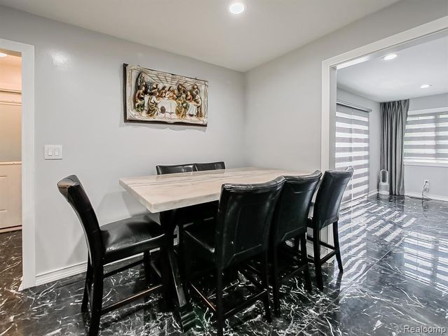 2196 Niagara drive Drive, Troy, MI 48083