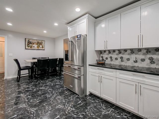 2196 Niagara drive Drive, Troy, MI 48083