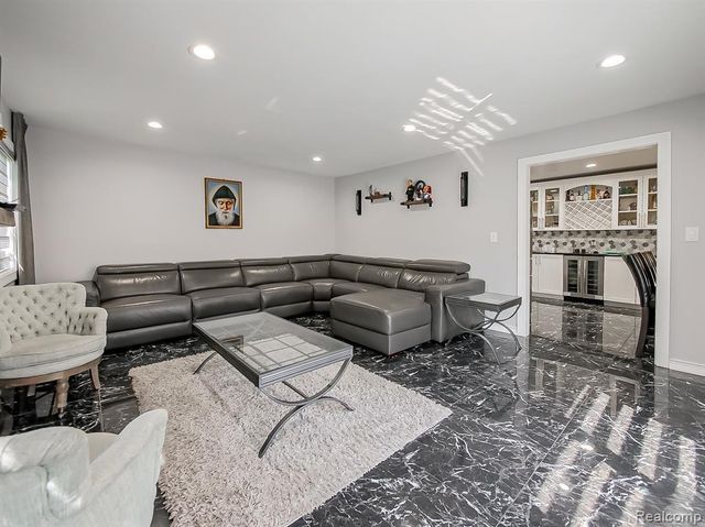 2196 Niagara drive Drive, Troy, MI 48083