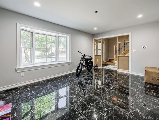 2196 Niagara drive Drive, Troy, MI 48083