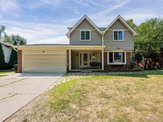 2196 Niagara drive Drive, Troy, MI 48083